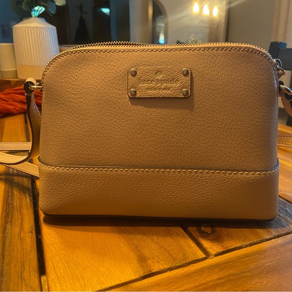 Kate Spade 9 inch pink purse with adjustable strap! - Picture 3 of 7